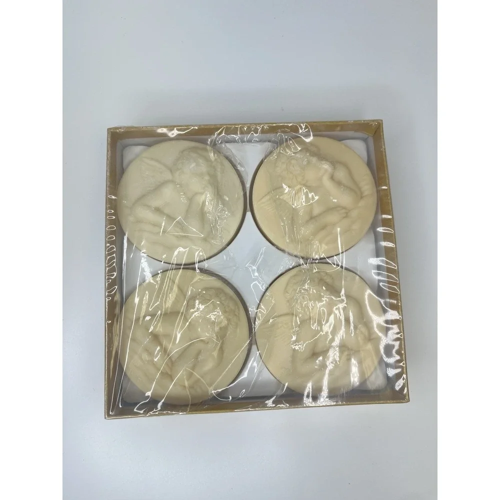 Saponificio Artigianale Fiorentino Raphael Cherub Angel Soap‎ 4 Round Relief